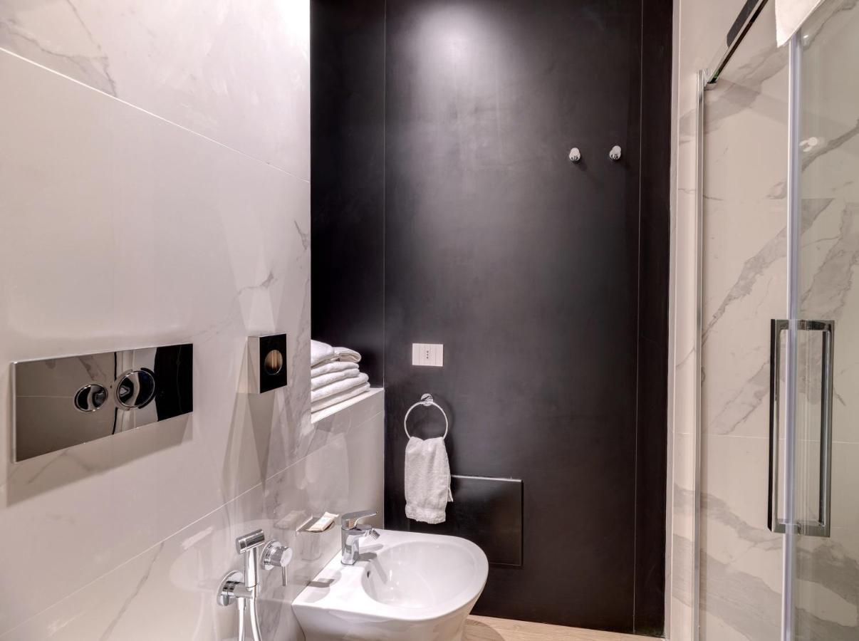 Arveskida Suite Apartment Cagliari Exteriör bild