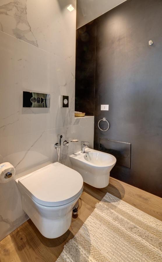 Arveskida Suite Apartment Cagliari Exteriör bild