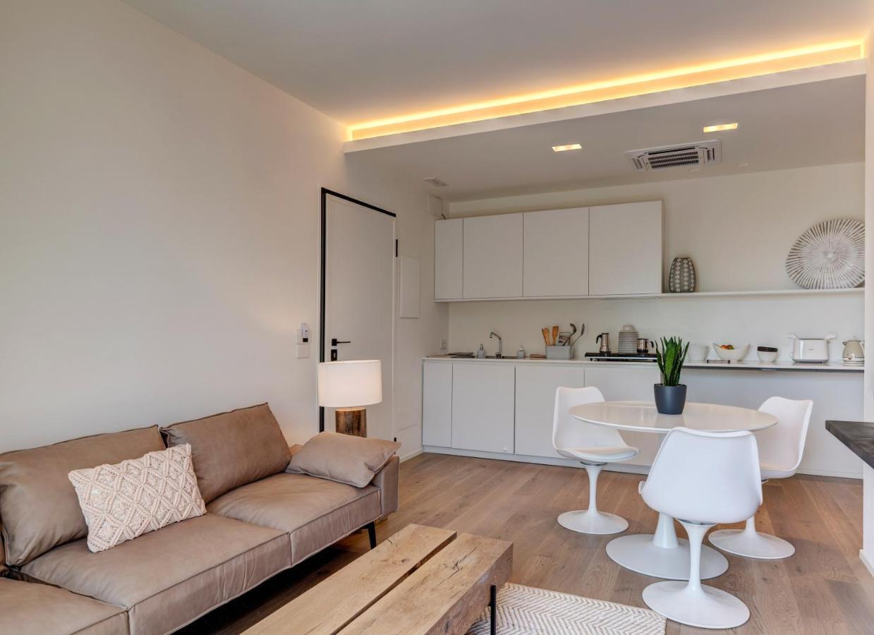 Arveskida Suite Apartment Cagliari Exteriör bild